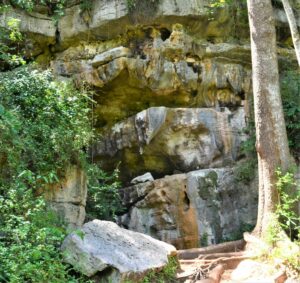 Aboni Caves